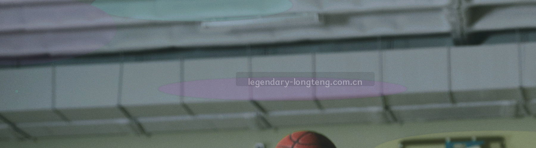 几何锁形与藏式回纹交织的抽象纹理，象征信息保护